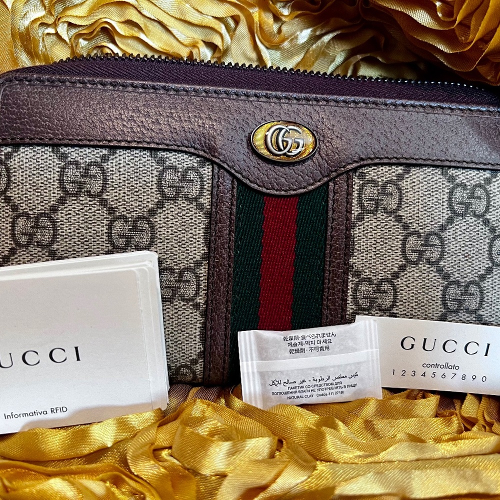 Gucci GG Supreme Monogram Web Ophidia Zip Around Wallet